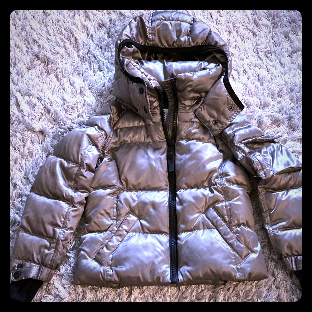 S13 silver “mogul” puffer size 4 almost new
